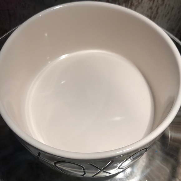 RAE DUNN dog bowl XOXO ❤️❤️super cute❤️❤️ - Picture 3 of 4